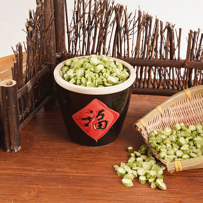 Reo Asparagus triomaithe